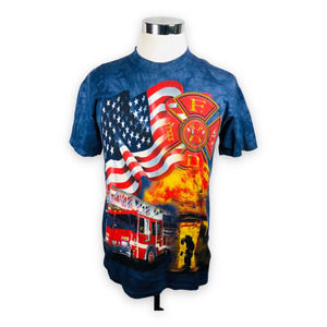 Vintage Mens FD Firefighter The Mountain Graphic T-Shirt Multicolor Flag 2000 M